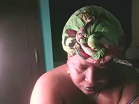 Snapshot of Leidy_quin chatting on 12/07/24, 05:37 Leidy quin online show from 12/07/24, 05:37