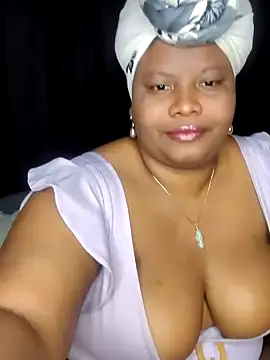 Snapshot of Leidy_quin chatting on 01/12/25, 12:28 Leidy quin online show from 01/12/25, 12:28