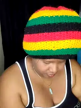 Snapshot of Leidy_quin chatting on 02/02/25, 09:08 Leidy quin online show from 02/02/25, 09:08