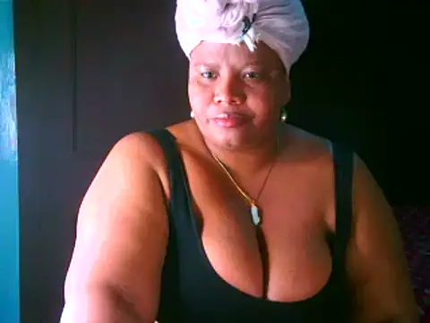 Snapshot of Leidy_quin chatting on 02/13/25, 03:39 Leidy quin online show from 02/13/25, 03:39