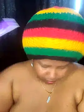 Snapshot of Leidy_quin chatting on 02/16/25, 09:16 Leidy quin online show from 02/16/25, 09:16