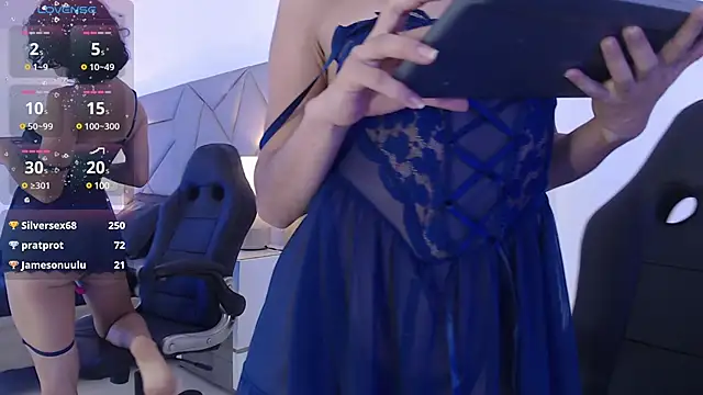 LeeThompson  online show from 01/13/25, 03:04