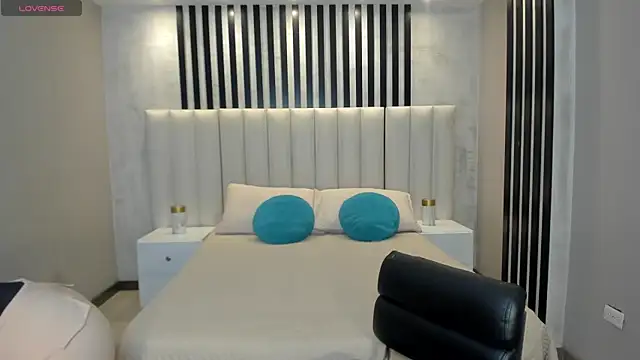 AllisonRogersX online show from 07/08/26, 10:20