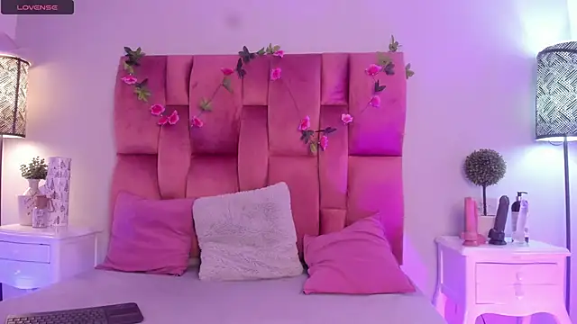 SweetBonniie online show from 01/10/25, 12:04