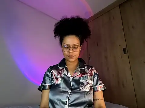 Ale xandra online show from 04/25/26, 01:19