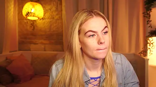 sn0w barbie online show from 10/28/25, 09:35