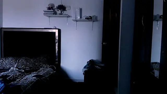 Snapshot of Moon_Sammy chatting on 01/10/25, 07:00 Moon Sammy online show from 01/10/25, 07:00