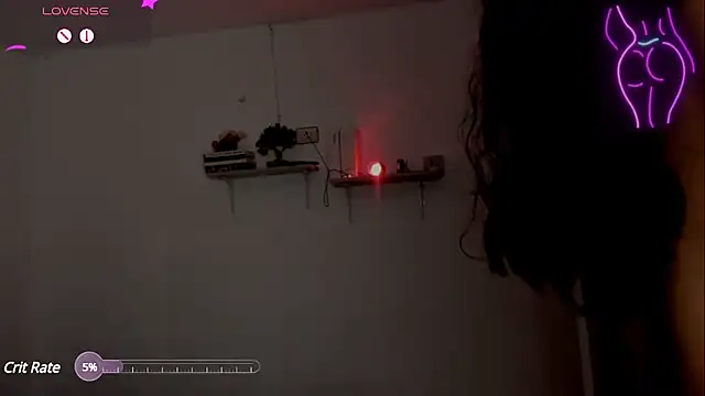 Snapshot of Moon_Sammy chatting on 02/15/25, 08:01 Moon Sammy online show from 02/15/25, 08:01