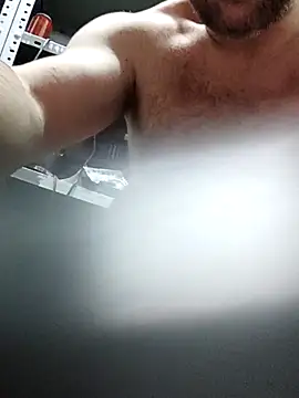 Snapshot of Xxxasrty chatting on 11/14/25, 04:00 Xxxasrty online show from 11/14/25, 04:00