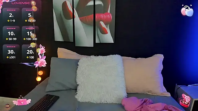 Snapshot of emma_sexxy chatting on 01/03/25, 11:03 emma sexxy online show from 01/03/25, 11:03