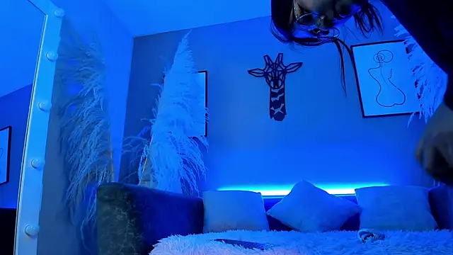 Megan mooree  online show from 01/07/25, 12:52