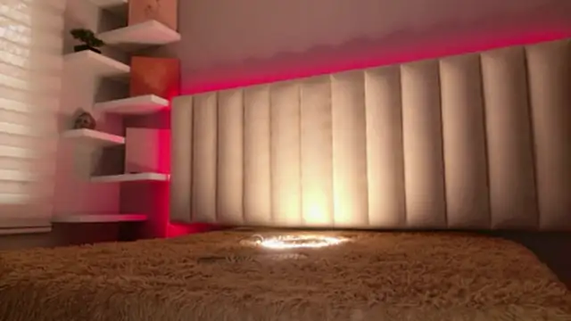 Megan mooree  online show from 07/14/26, 01:06