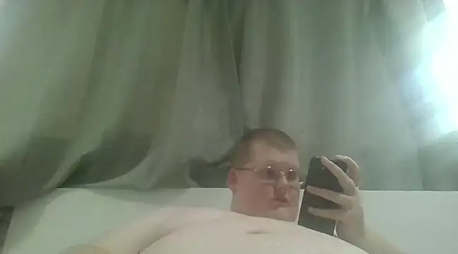 Snapshot of Richard_Moneyshot_23 chatting on 12/07/24, 11:01 Richard Moneyshot 23 online show from 12/07/24, 11:01