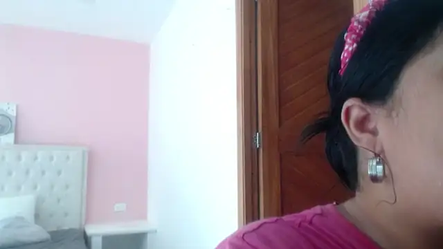 Gabycutee online show from 02/12/26, 07:53