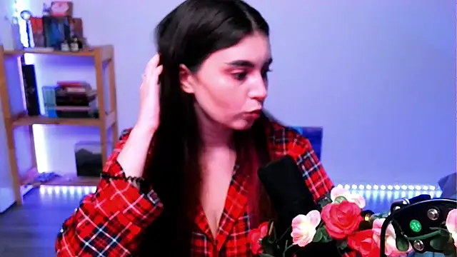 peaachybabe   online show from 09/28/25, 04:56