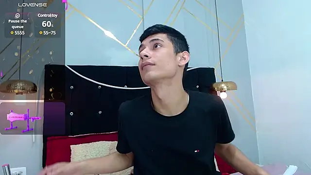 Oliver king sex online show from 01/03/25, 04:37