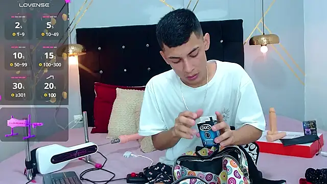 Oliver king sex online show from 01/10/25, 04:09