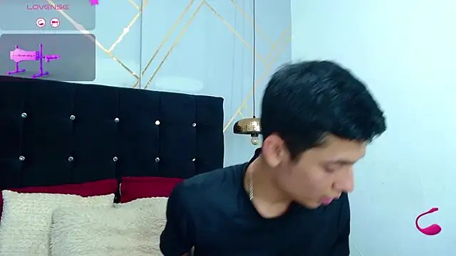 Oliver king sex online show from 02/07/25, 06:56