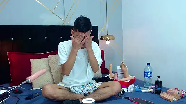 Oliver king sex online show from 02/13/25, 03:35