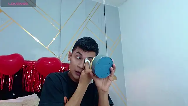 Oliver king sex online show from 02/18/25, 05:31