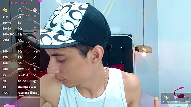 Oliver king sex online show from 03/08/25, 05:33