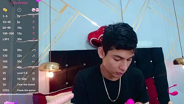 Oliver king sex online show from 03/13/25, 05:50