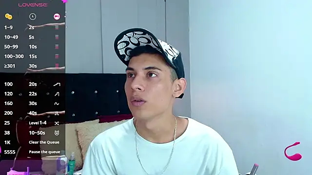 Oliver king sex online show from 03/22/25, 05:20