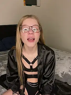 foxy ana13 online show from 12/22/24, 03:44