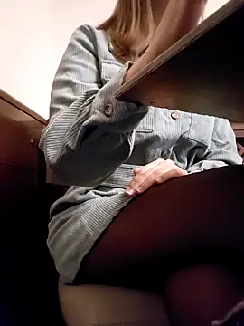 Snapshot of Alexvit2616 chatting on 11/15/25, 08:44 Alexvit2616 online show from 11/15/25, 08:44