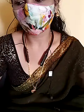 Snapshot of yourtamilcouple chatting on 12/07/24, 03:14 yourtamilcouple online show from 12/07/24, 03:14