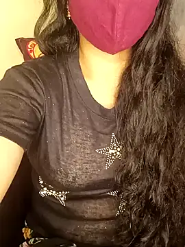 Snapshot of yourtamilcouple chatting on 01/07/25, 05:53 yourtamilcouple online show from 01/07/25, 05:53