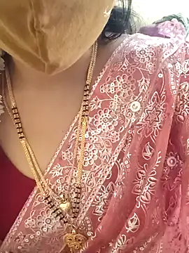 Snapshot of yourtamilcouple chatting on 01/09/25, 11:14 yourtamilcouple online show from 01/09/25, 11:14