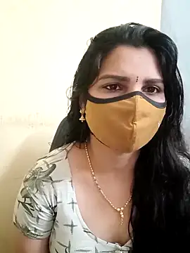 Snapshot of yourtamilcouple chatting on 03/03/25, 06:01 yourtamilcouple online show from 03/03/25, 06:01