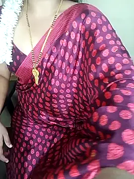 Snapshot of yourtamilcouple chatting on 09/26/25, 12:42 yourtamilcouple online show from 09/26/25, 12:42