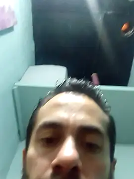 Snapshot of 1Amarguetix chatting on 11/30/25, 02:43 1Amarguetix online show from 11/30/25, 02:43