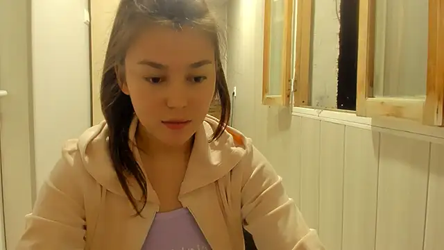 Snapshot of LunaXmii chatting on 09/23/25, 08:12 LunaXmii online show from 09/23/25, 08:12