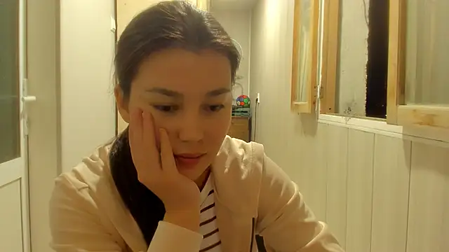 Snapshot of LunaXmii chatting on 09/29/25, 09:52 LunaXmii online show from 09/29/25, 09:52