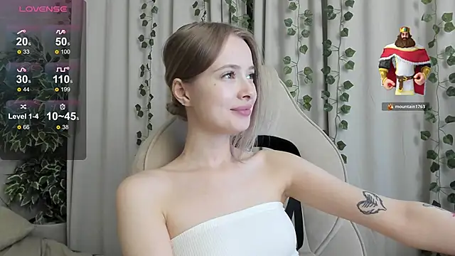 Snapshot of mell_milles chatting on 11/02/25, 02:30 mell milles online show from 11/02/25, 02:30