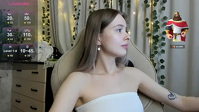 Snapshot of mell_milles chatting on 12/14/25, 03:28 mell milles online show from 12/14/25, 03:28