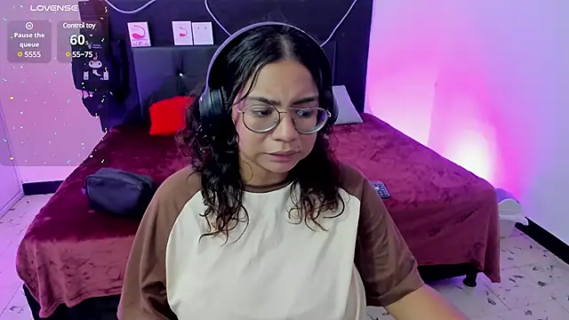 im angels77 online show from 02/21/25, 01:44
