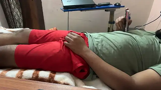 Snapshot of sexyboy09 chatting on 11/01/25, 06:37 sexyboy09 online show from 11/01/25, 06:37