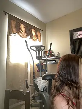 Snapshot of Emmy_flow chatting on 03/21/25, 01:34 Emmy flow online show from 03/21/25, 01:34