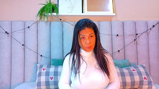 Snapshot of JaylaScott__ chatting on 12/19/25, 11:39 JaylaScott online show from 12/19/25, 11:39