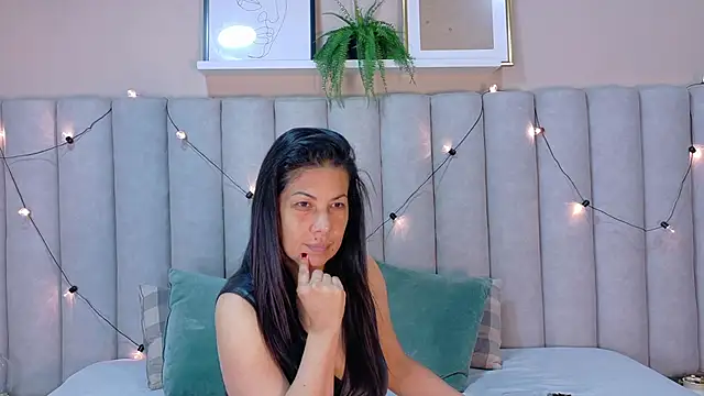 Snapshot of JaylaScott__ chatting on 03/19/26, 11:47 JaylaScott online show from 03/19/26, 11:47