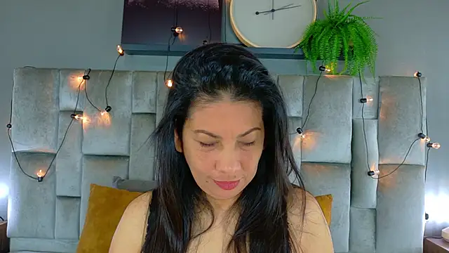 Snapshot of JaylaScott__ chatting on 04/18/26, 11:47 JaylaScott online show from 04/18/26, 11:47