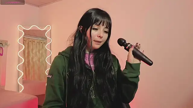 hina tay online show from 11/25/25, 03:06