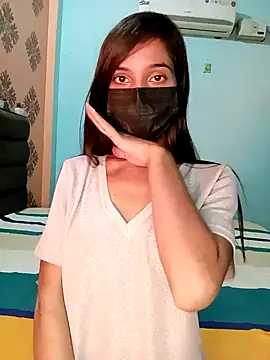 Snapshot of poojaji690 chatting on 01/01/25, 05:00 poojaji690 online show from 01/01/25, 05:00