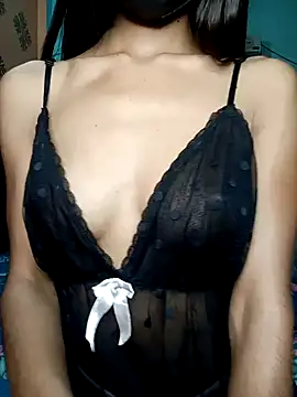 Snapshot of poojaji690 chatting on 02/01/25, 05:28 poojaji690 online show from 02/01/25, 05:28
