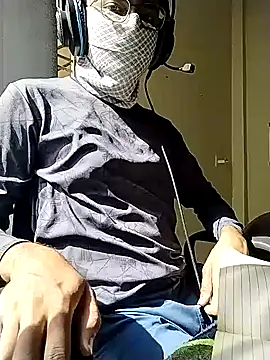 hotboy22 online show from 11/17/25, 07:47