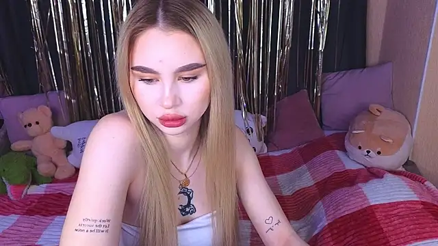 Snapshot of doll_barbieee chatting on 12/23/24, 11:57 doll barbieee online show from 12/23/24, 11:57